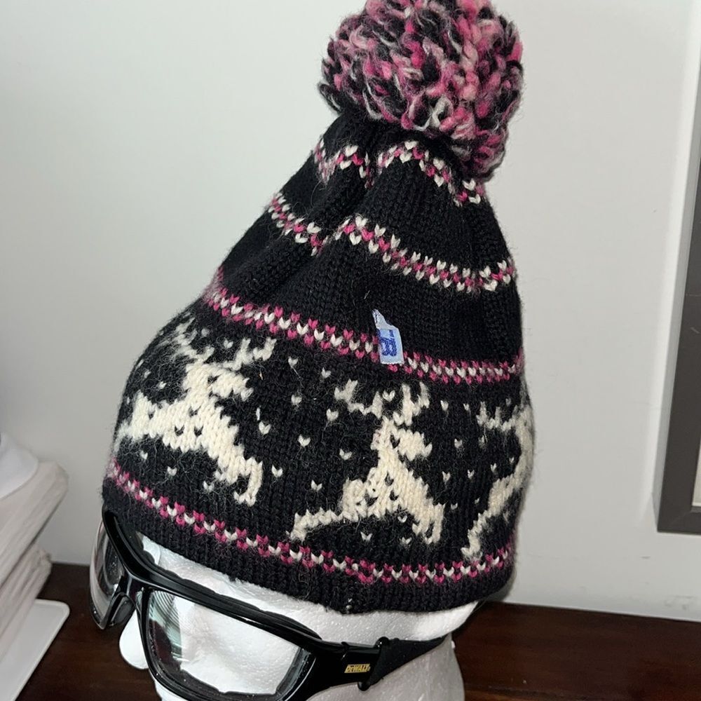 Vintage wool CB Sports Reindeer mini hearts holiday beanie Pom knit hat cap
